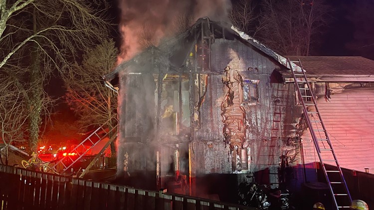 Fire burns down Gaithersburg home leaving 3 residents displaced