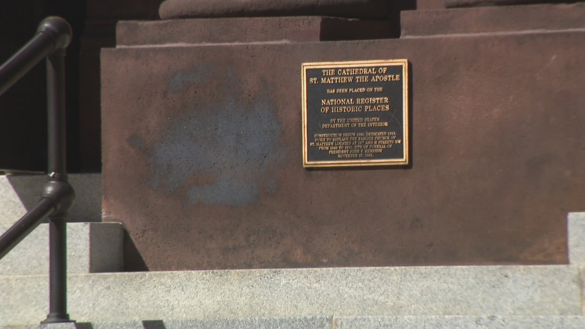 Man demanded the Supreme Court remove Arizona from the US, declare it 'foreign enemy' while in tent with 100 homemade explosive devices