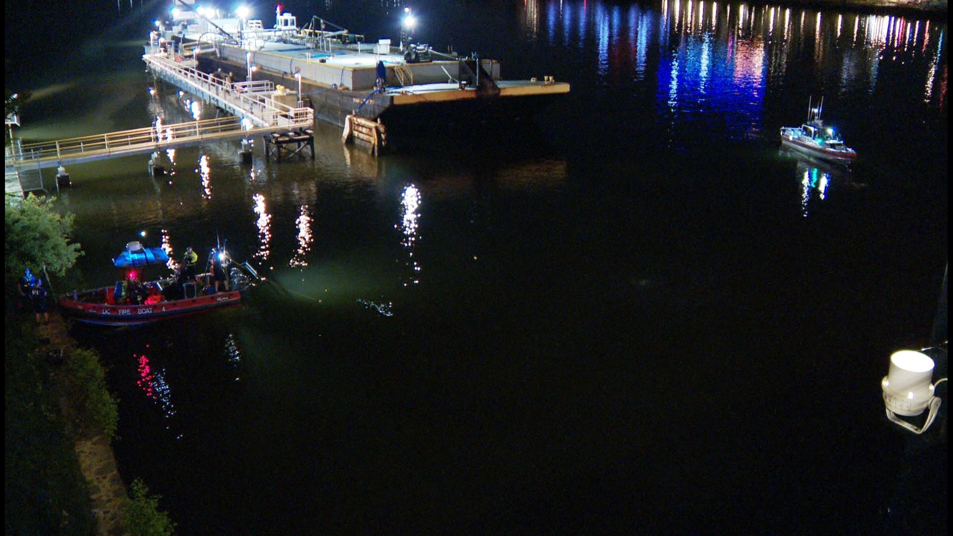 3 found dead after car goes into Anacostia River in DC | wusa9.com