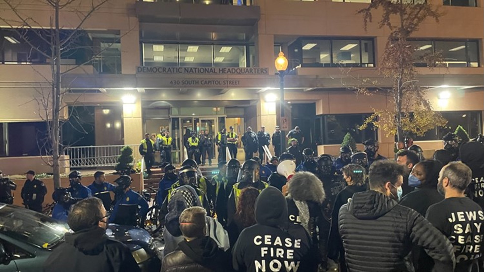 Police and protesters clashed outside Democratic National Committee headquarters on Wednesday night during a demonstration for a cease-fire in the war between Israel