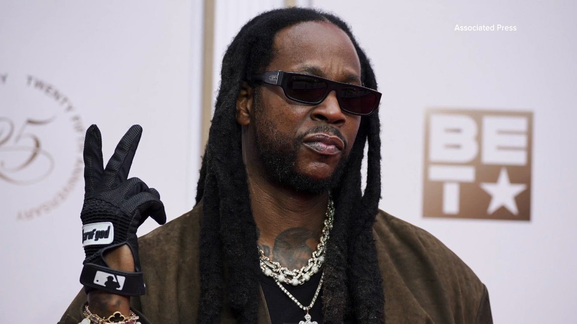 Rapper 2 Chainz in town at this DC library | wusa9.com