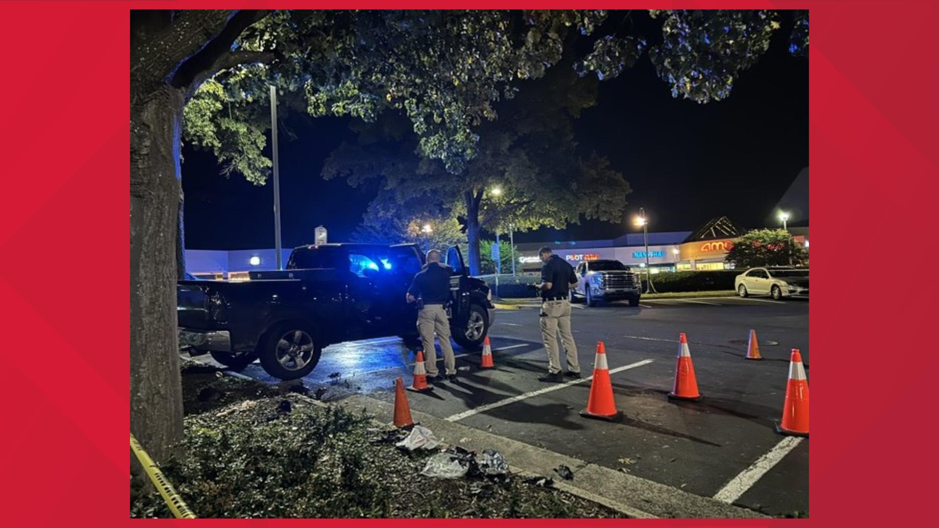man-shot-multiple-times-at-shopping-center-near-dulles-airport-wusa9