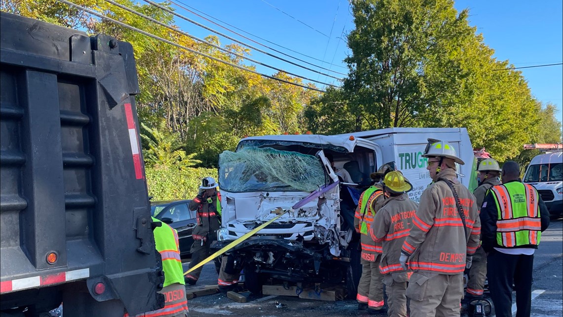 1 person critically injured after 3-car Rockville crash | wusa9.com