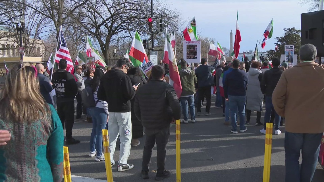 Iranian Americans rally near White House backing Iran war, calling for regime change