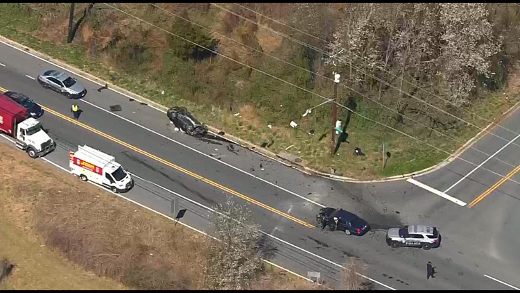 5 injured in 7-car crash on State Route 12 near Jackson Slough Rd