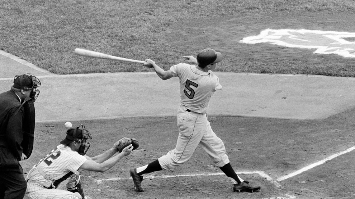 Brooks Robinson, legendary Baltimore Orioles third baseman, dies at 86