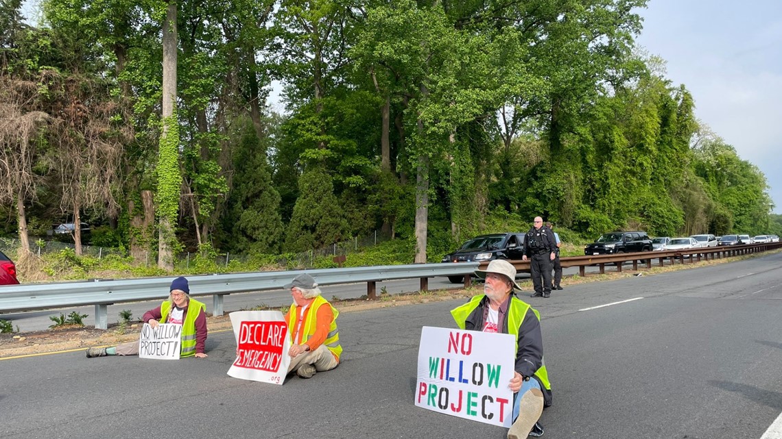 George Washington Parkway back open after protest - Vimarsana News