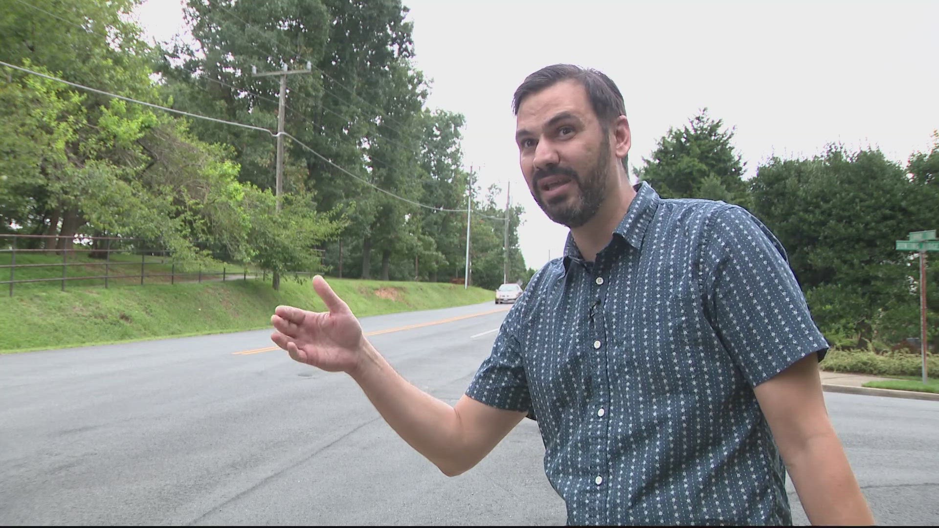 Neighbors on Linway Terrace are requesting that the Fairfax County Department of Transportation make changes to avoid pedestrian crashes.