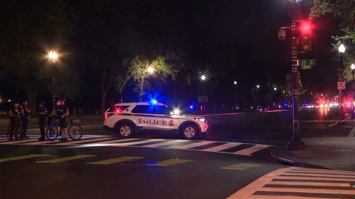 Shots fired blocks from the White House on the National Mall, 3 people detained
