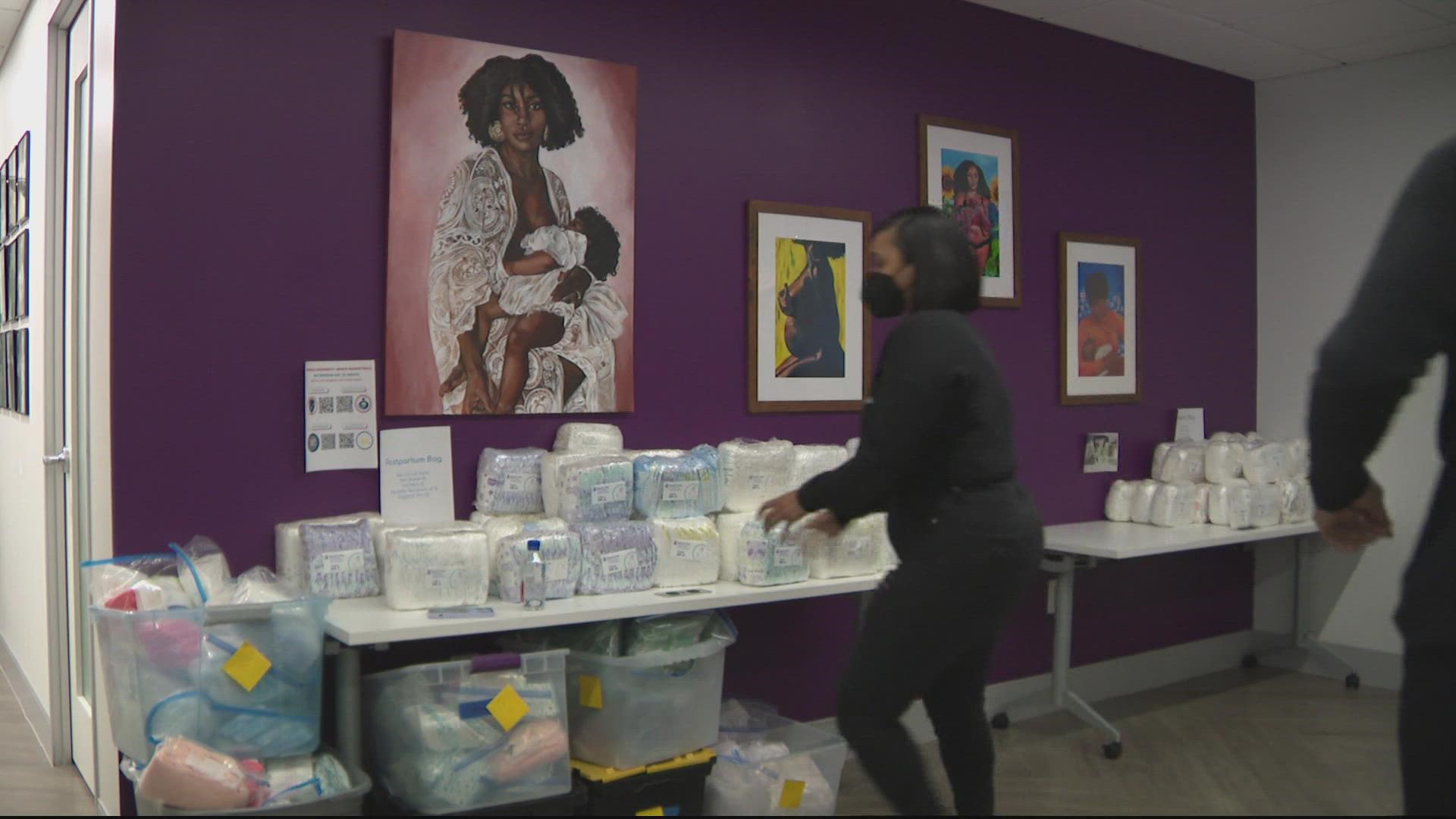 The players teamed up with Mamatoto Village to help pregnant and new moms for the MLK holiday.