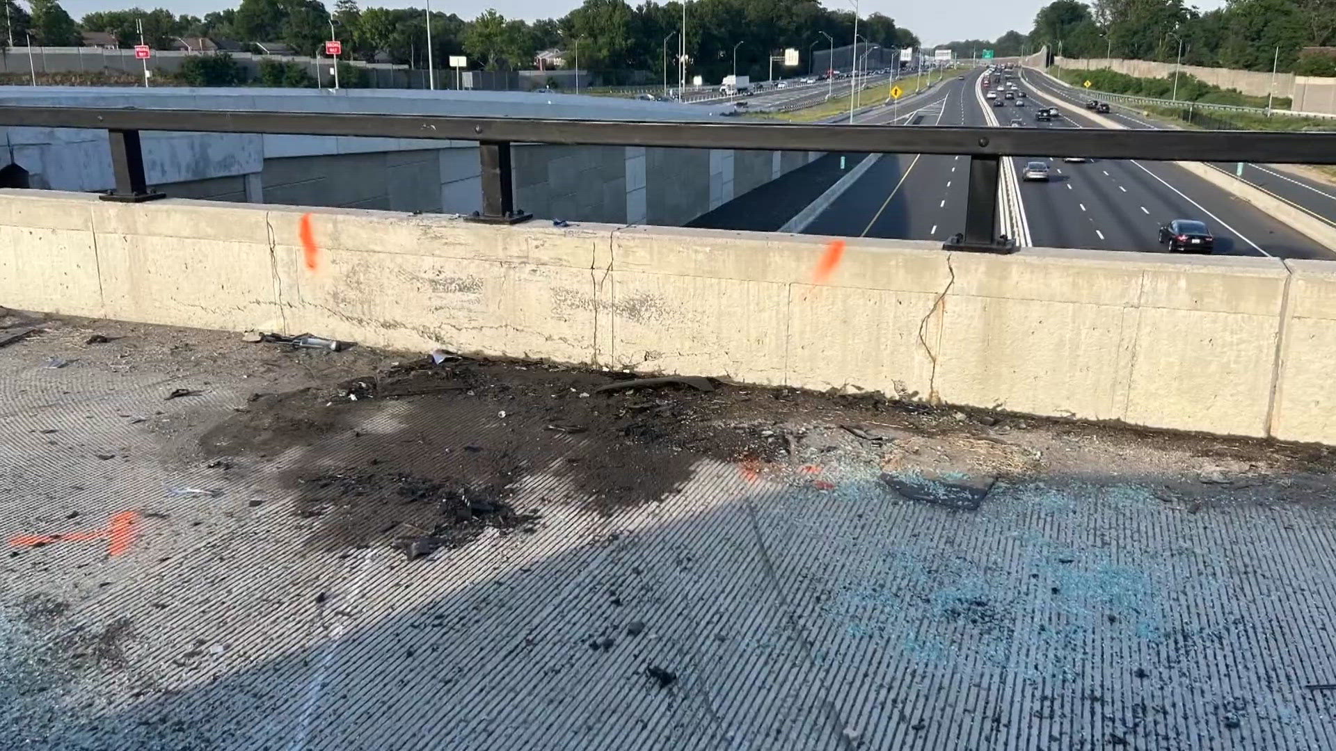 Toddler dies at hospital days after crash killed parents | wusa9.com