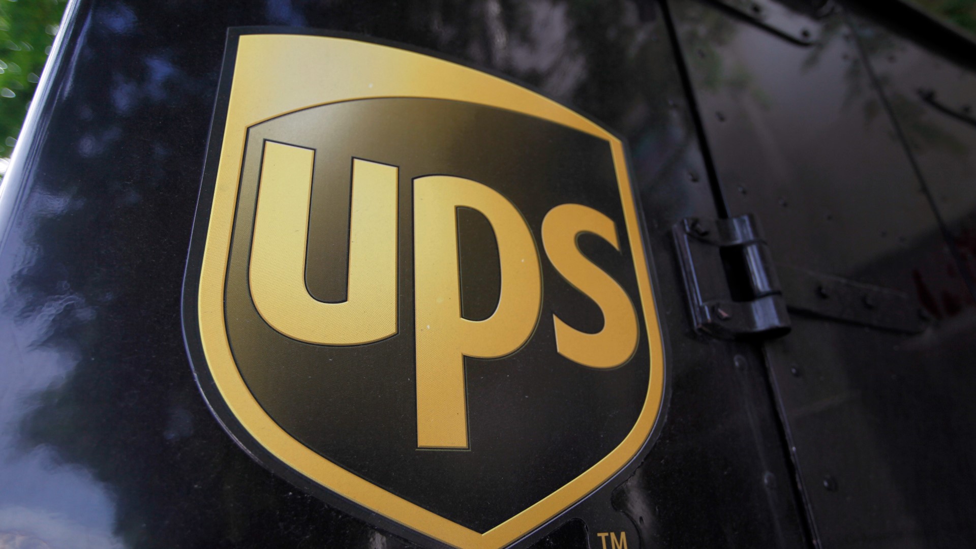 UPS employee arrested for stealing packages | wusa9.com