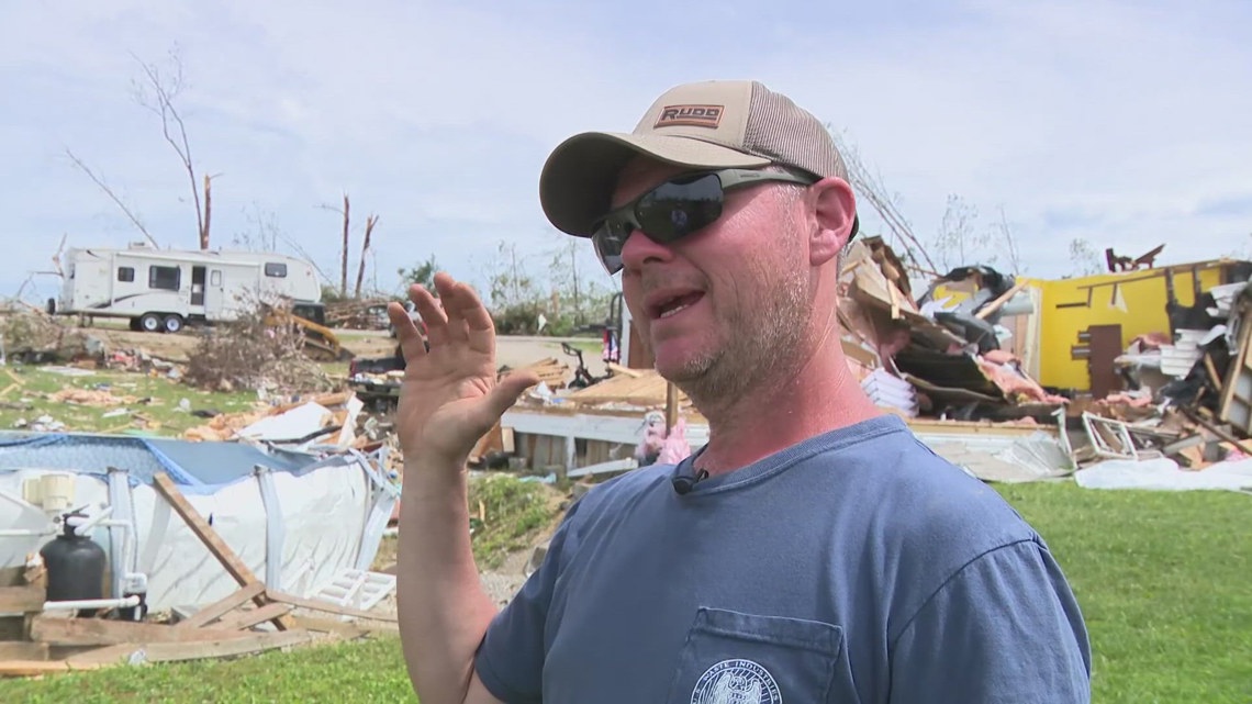 Tornadoes sweep through parts of Midwest and South, leaving dozens dead ...