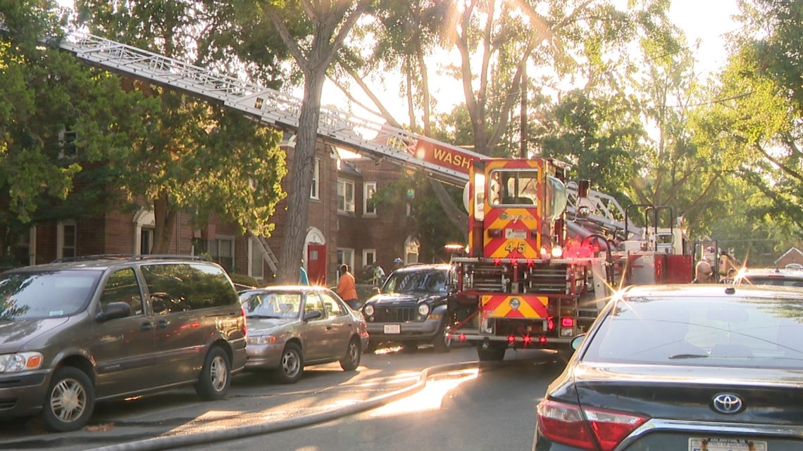 3 adults, 1 child, 2 cats displaced in NW DC apartment fire | wusa9.com