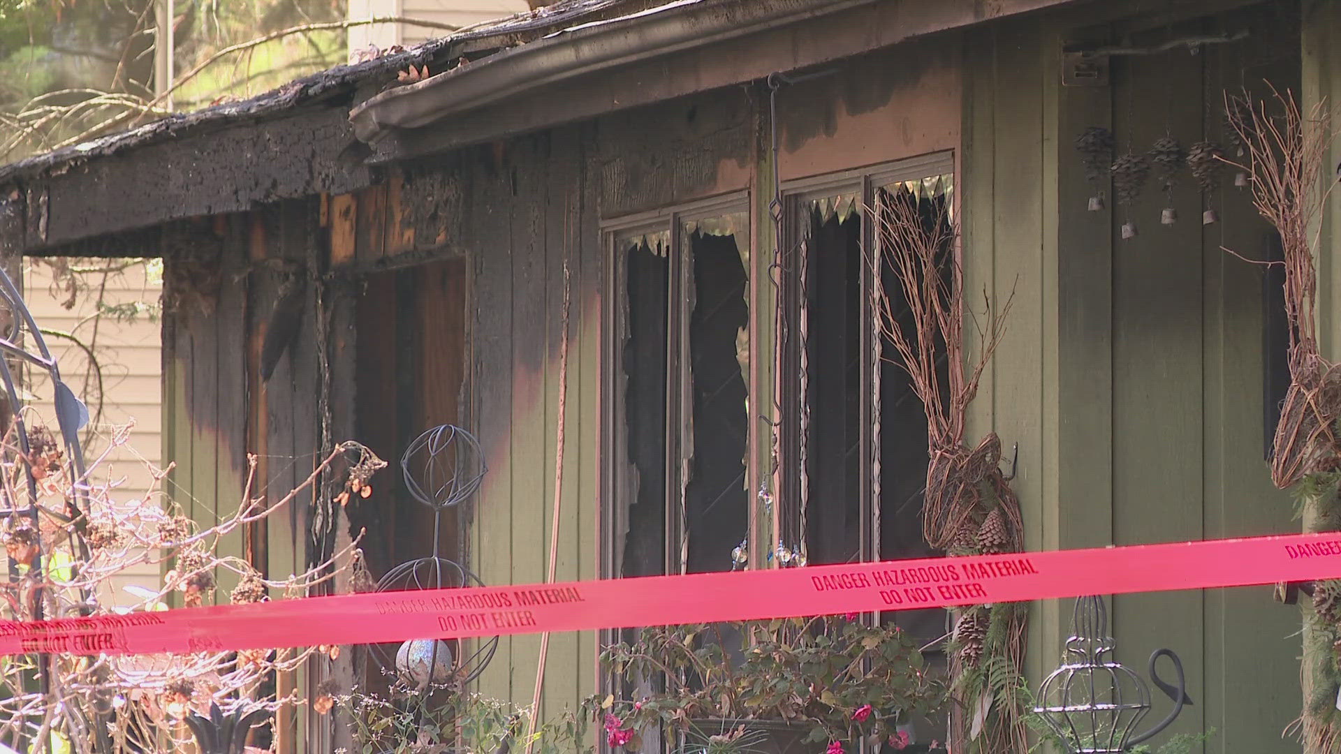 House fire in Herndon leaves 2 dead | wusa9.com