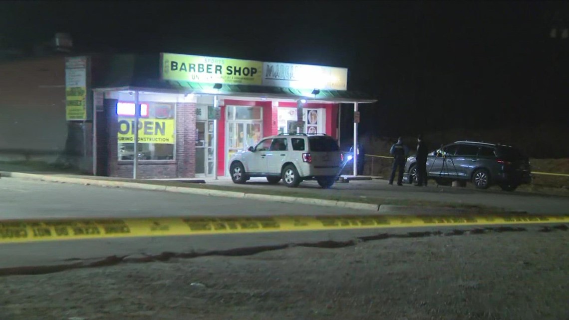 Man killed in double shooting near Woodbridge shopping center