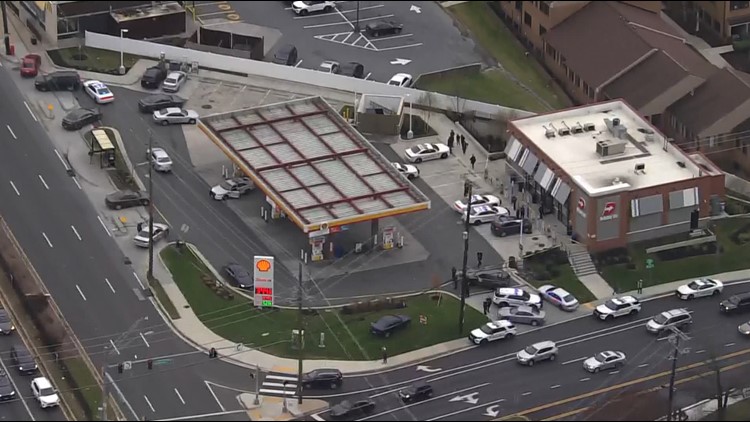 Police: Employee dead after shooting at Montgomery Co. gas station