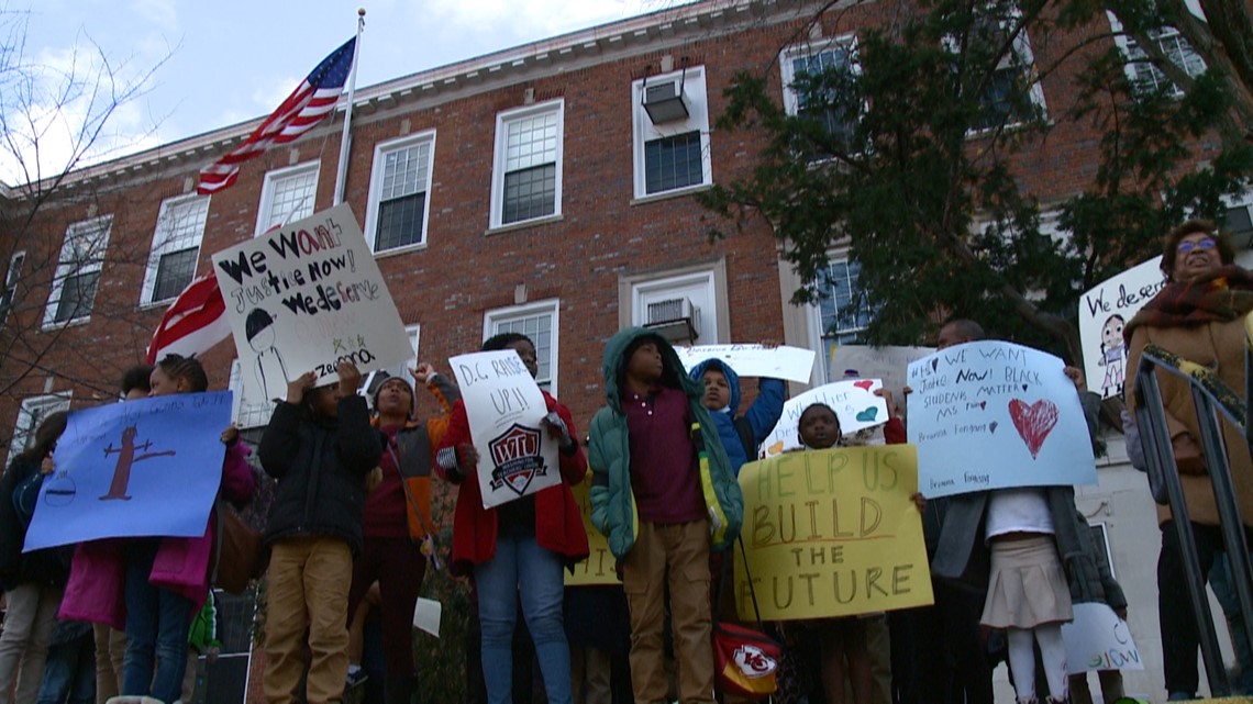 DCPS teachers walkout over contract, building standards - Vimarsana News