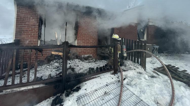4 taken to hospital after Fairfax County house fire | wusa9.com