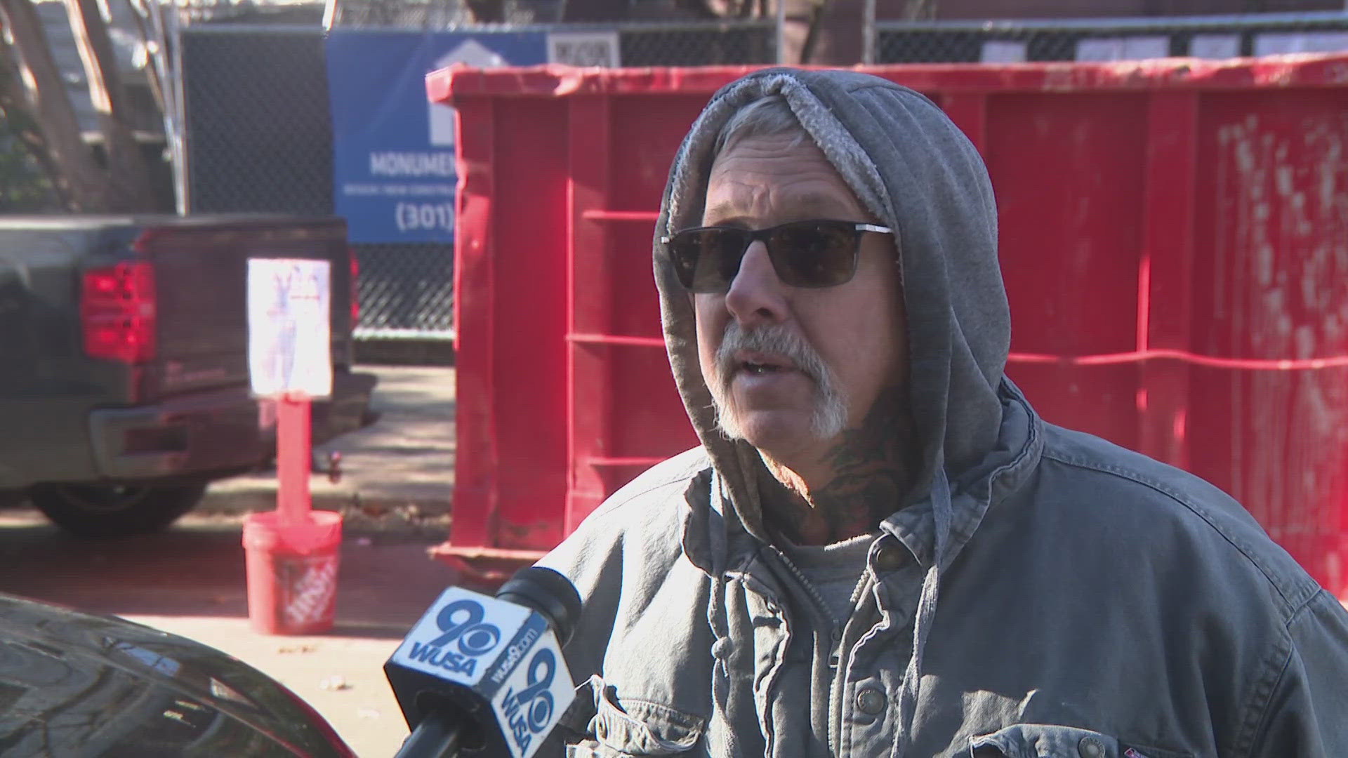 Construction worker robbed with gun in Southeast DC | wusa9.com