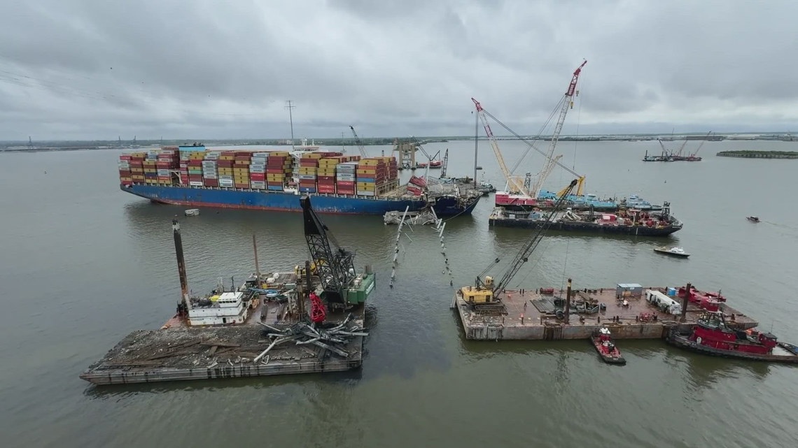 Maryland bridge collapse: Crews prep refloating cargo ship | wusa9.com