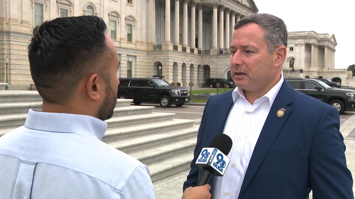 Government shutdown looms as calls for negotiations continue | wusa9.com