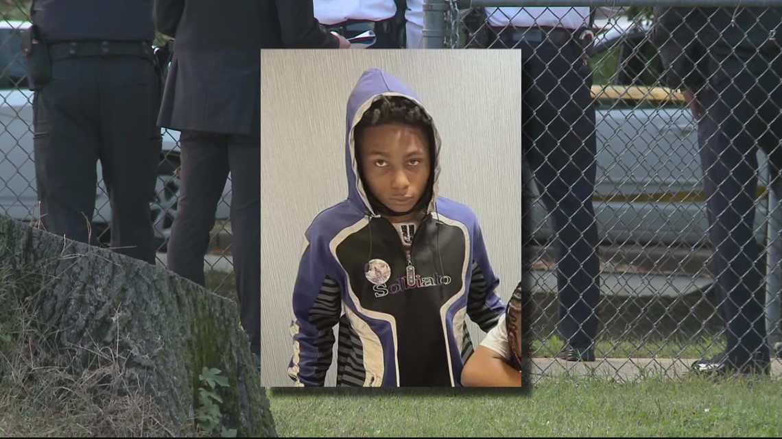Police search for gunman who killed 15-year-old boy in Northeast DC ...