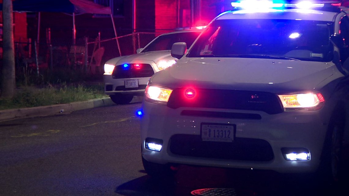 Double shooting leaves teen dead, man injured in Southeast, DC