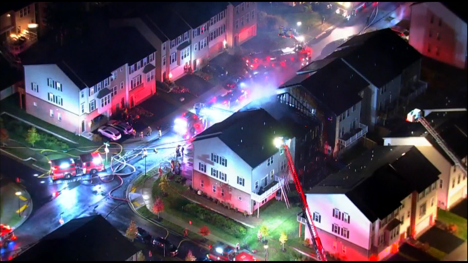 Massive fire rips through townhomes in Montgomery County | wusa9.com