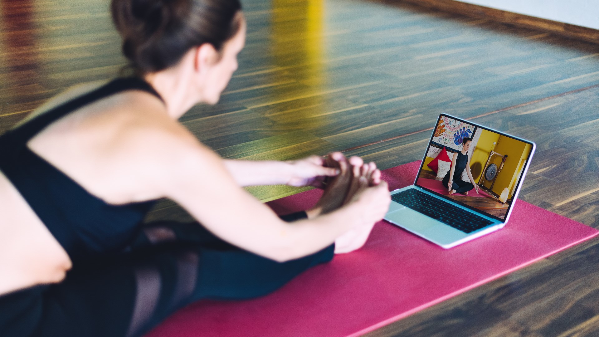 Yoga, beer and coffee: A good fit at yoga class in Virginia | wusa9.com