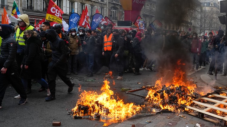 French protests push for withdrawal of Macron's pension plan
